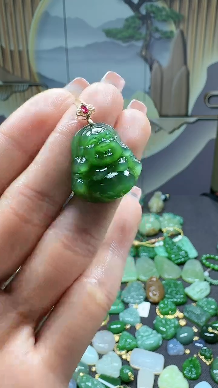 【闪购商品】和田玉挂件18K金镶嵌1