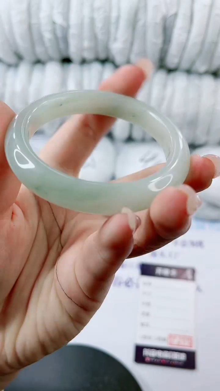 【闪购商品】石英质玉手镯未镶嵌0917597126-多样性发货