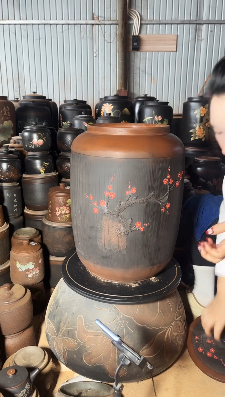 【闪购商品】壶瑕疵茶缸高51cm 内地裂 714