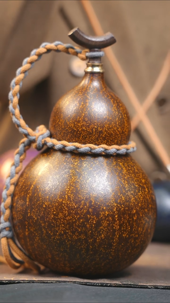 【闪购商品】XR274大漆酒葫芦不包手串及旋转底座