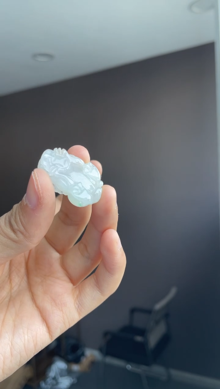 吊坠(不含链)未镶嵌翡翠天然缅甸A货翡翠