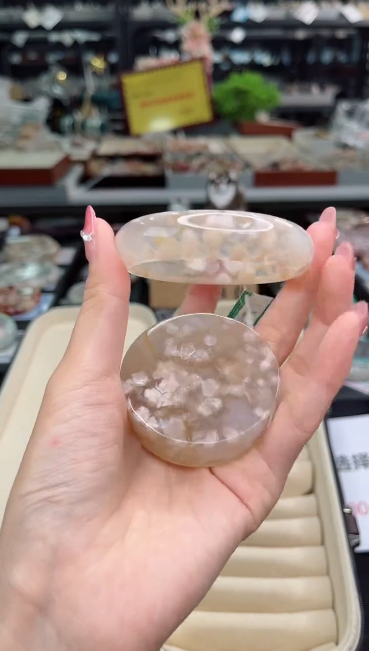 【闪购商品】石英质玉手镯未镶嵌56圈口（赠品镯心）6321764