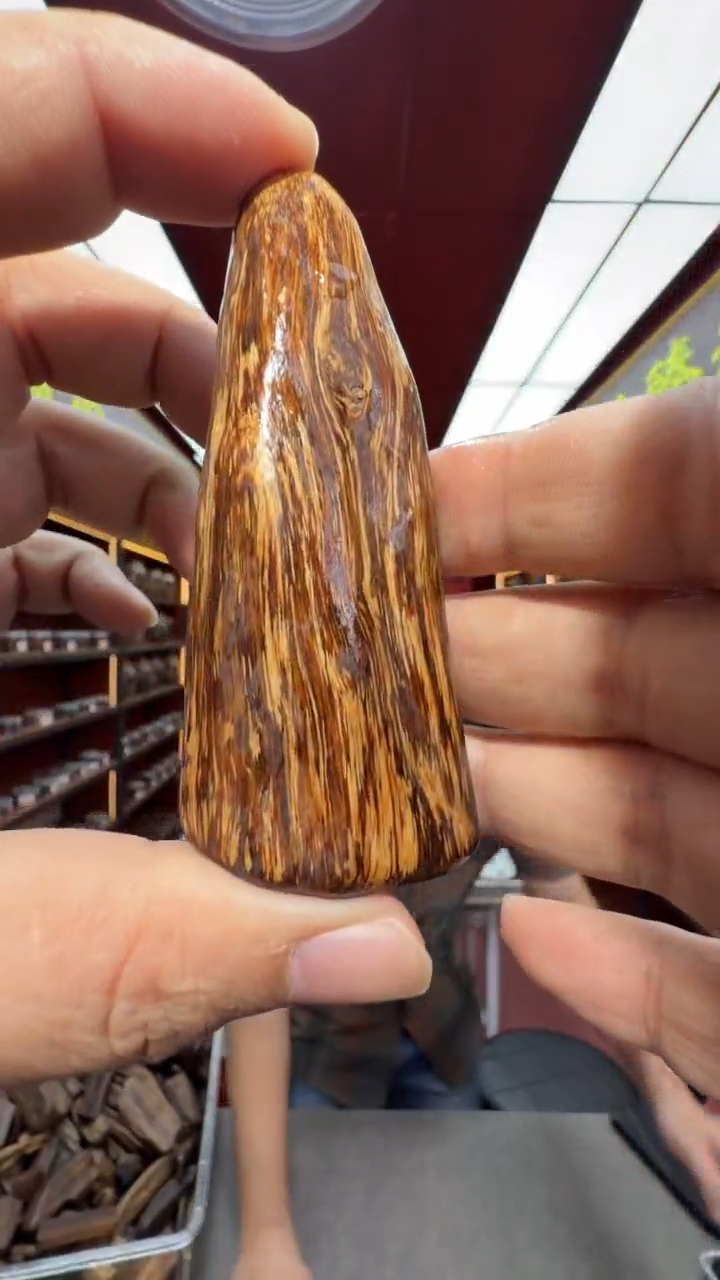 沉香吊坠多样性发一