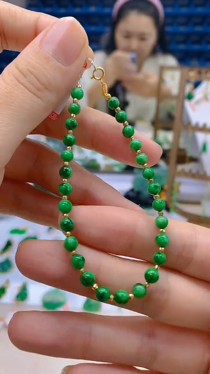 颈饰18K金镶嵌翡翠新号开播 全场乱卖