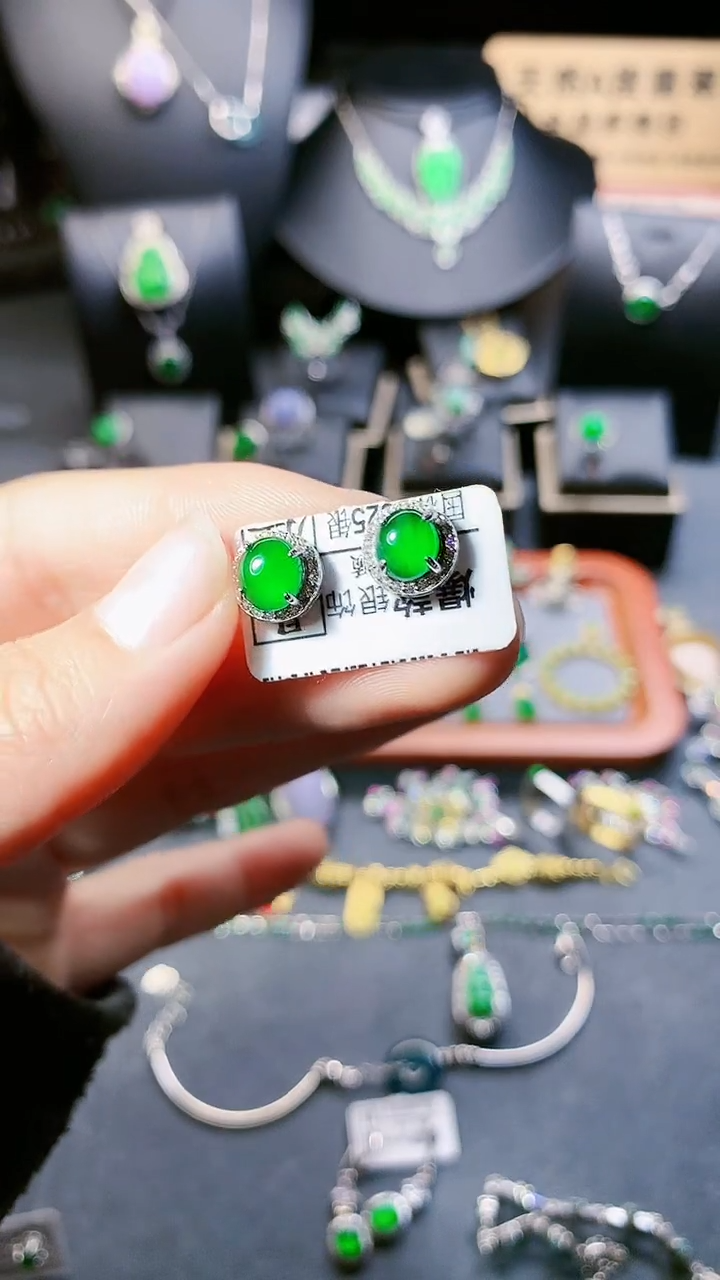 【闪购商品】翡翠耳饰银S925镶嵌耳饰