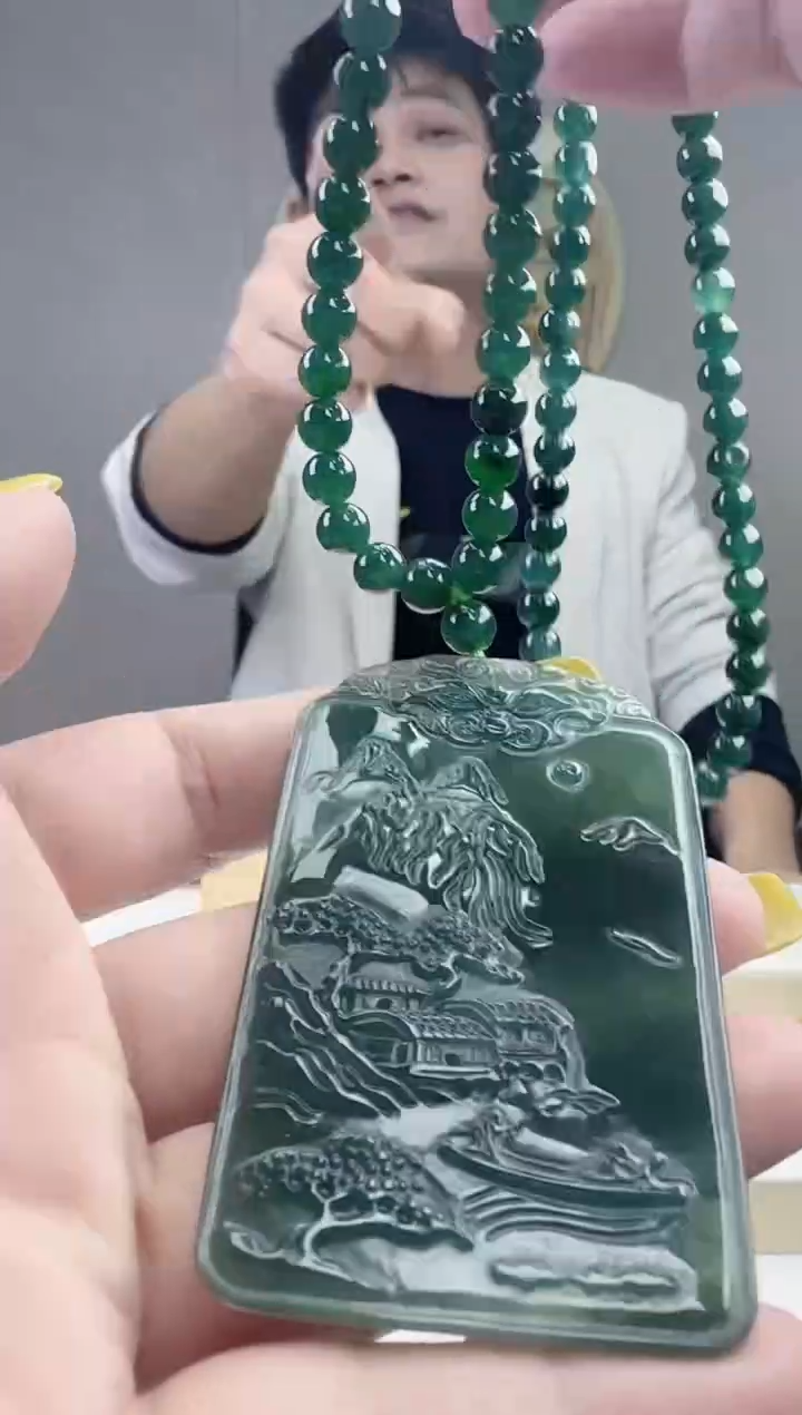 颈饰未镶嵌翡翠天然A货翡翠  多样性随机发其一