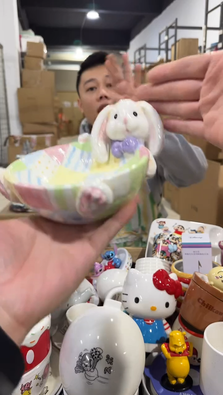 瓷片绿色原盒兔子碗