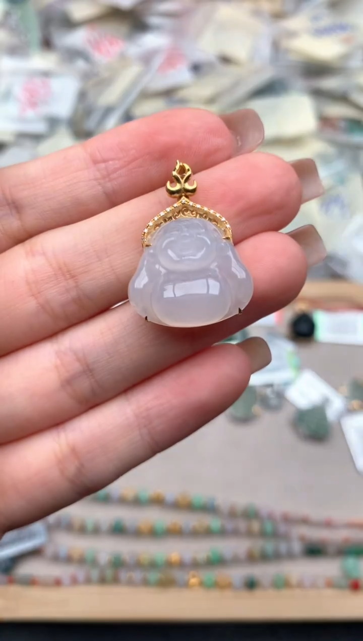 18K金镶嵌挂件翡翠一