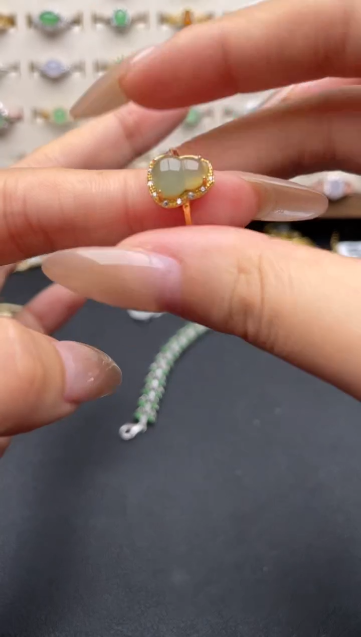 银S925镶嵌戒指翡翠一物一证一礼盒