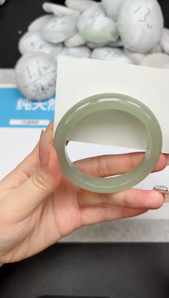 【闪购商品】石英质玉手镯未镶嵌113-54