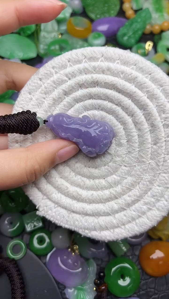 颈饰未镶嵌翡翠缅甸翡翠吊坠