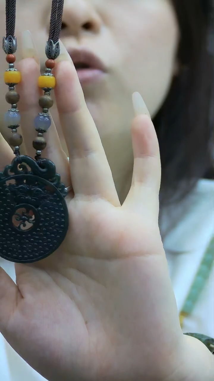 【闪购商品】和田玉貔貅未镶嵌平安扣