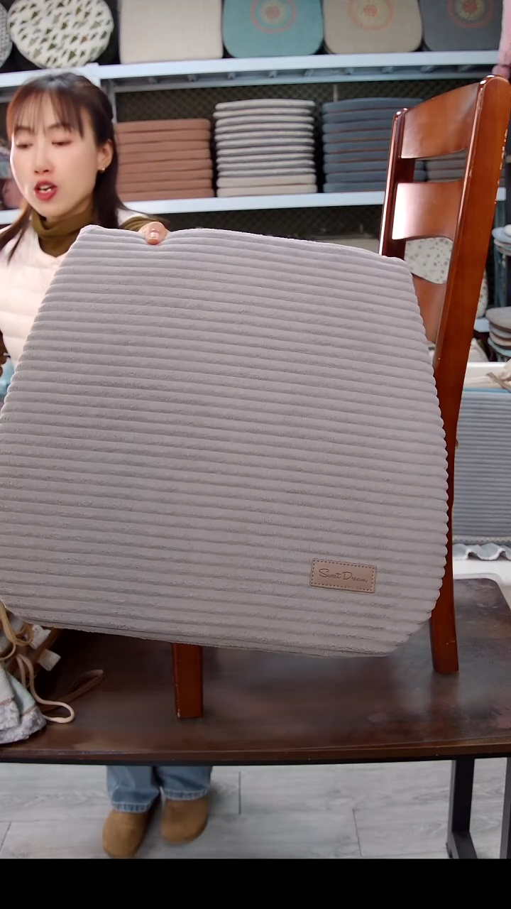 布灯芯绒：灰色4个