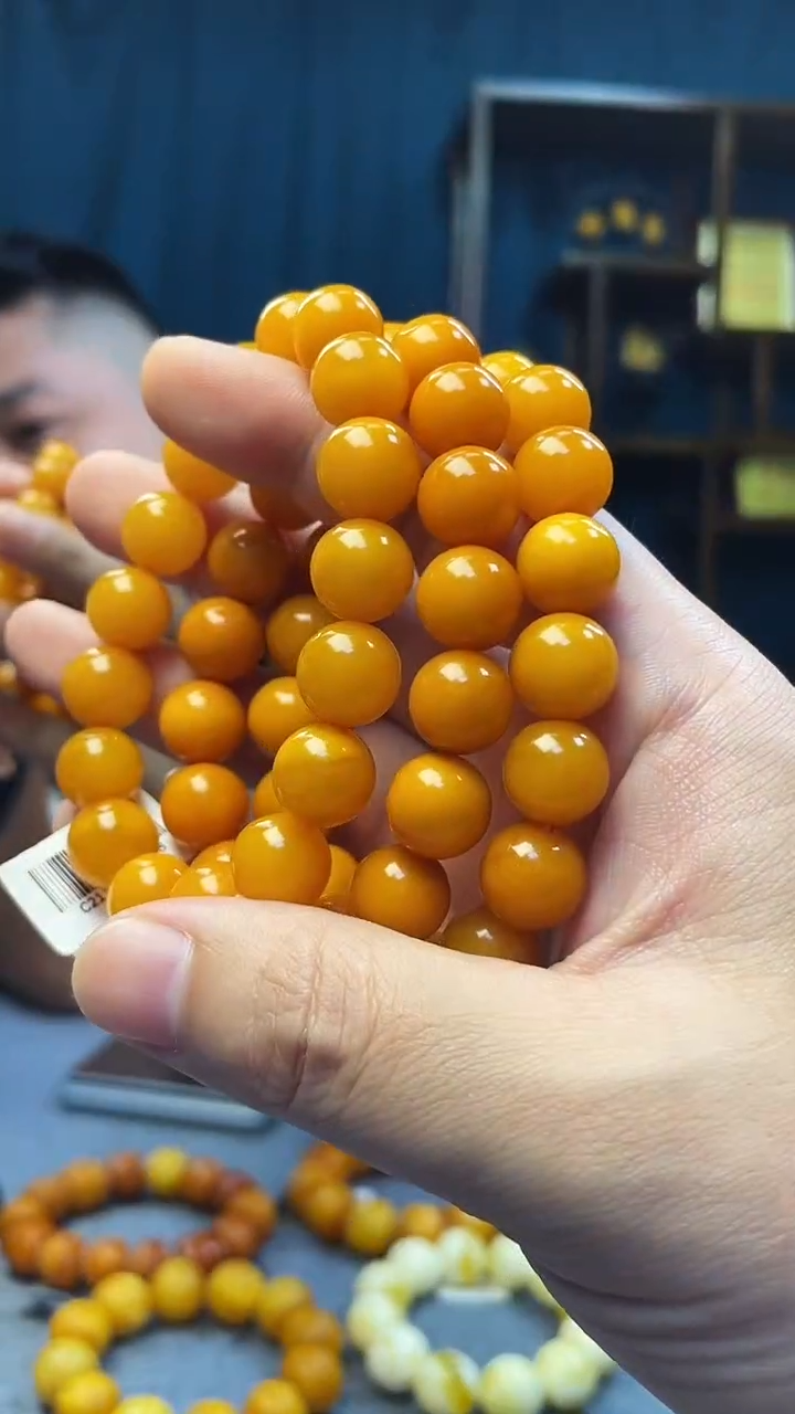 手串琥珀未镶嵌蜜蜡圆珠手串（多样性发其一）