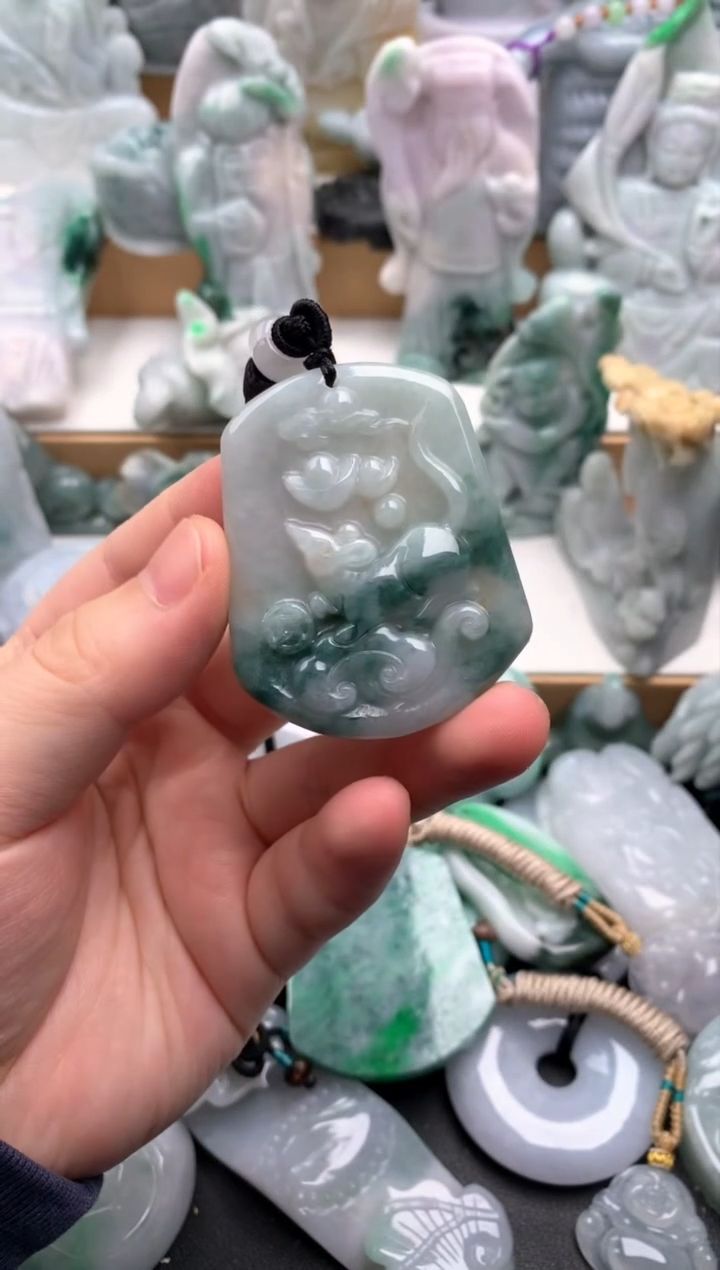 吊坠(不含链)未镶嵌翡翠1