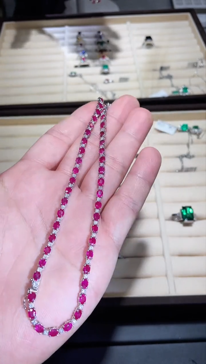 【闪购商品】红宝石颈饰18K金镶嵌20ct 红宝石颈链