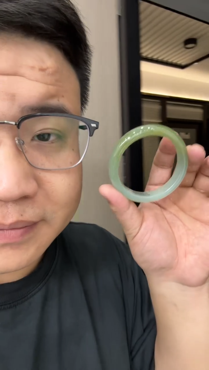 未镶嵌手镯定制翡翠喜***檬手镯