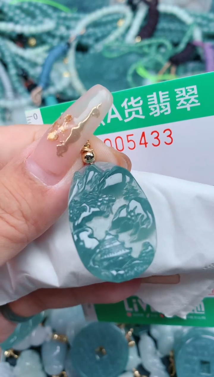 【闪购商品】翡翠颈饰未镶嵌.0005433