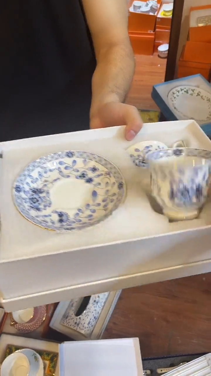 杯鸿辉家品牌瓷器，京东包邮！