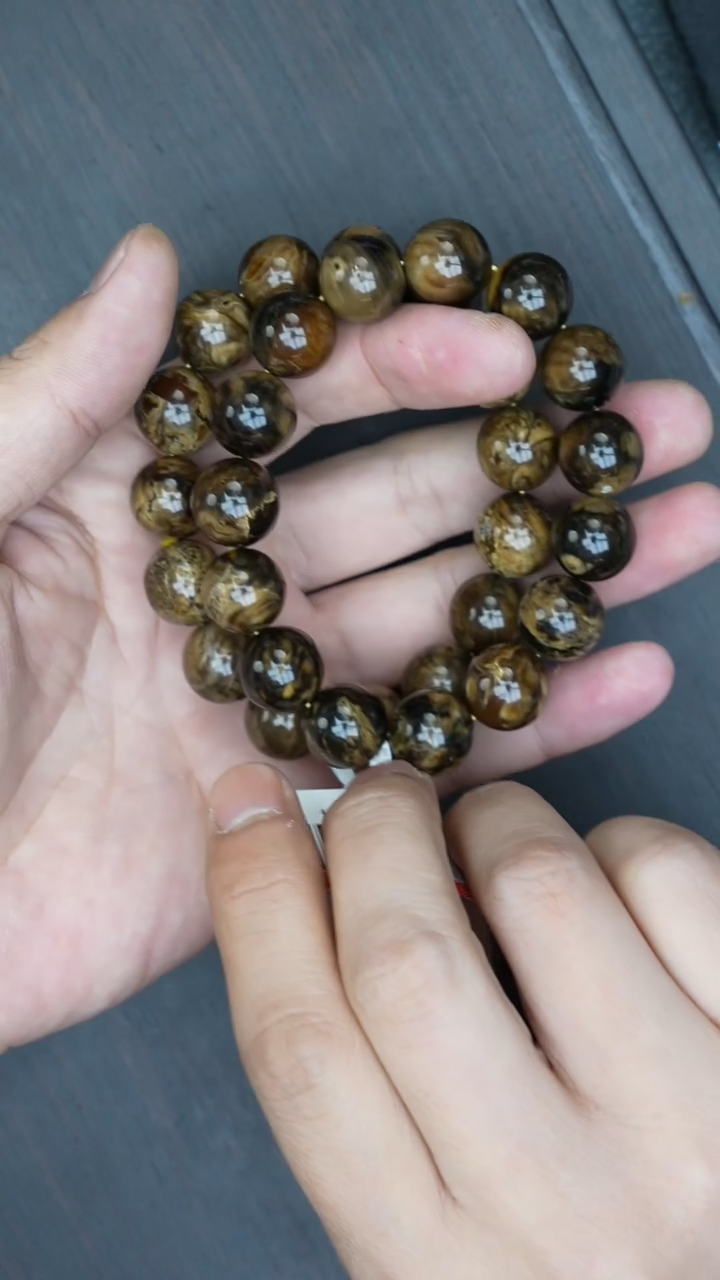 【闪购商品】琥珀裸石未镶嵌缅甸溶洞手串多样性发其一