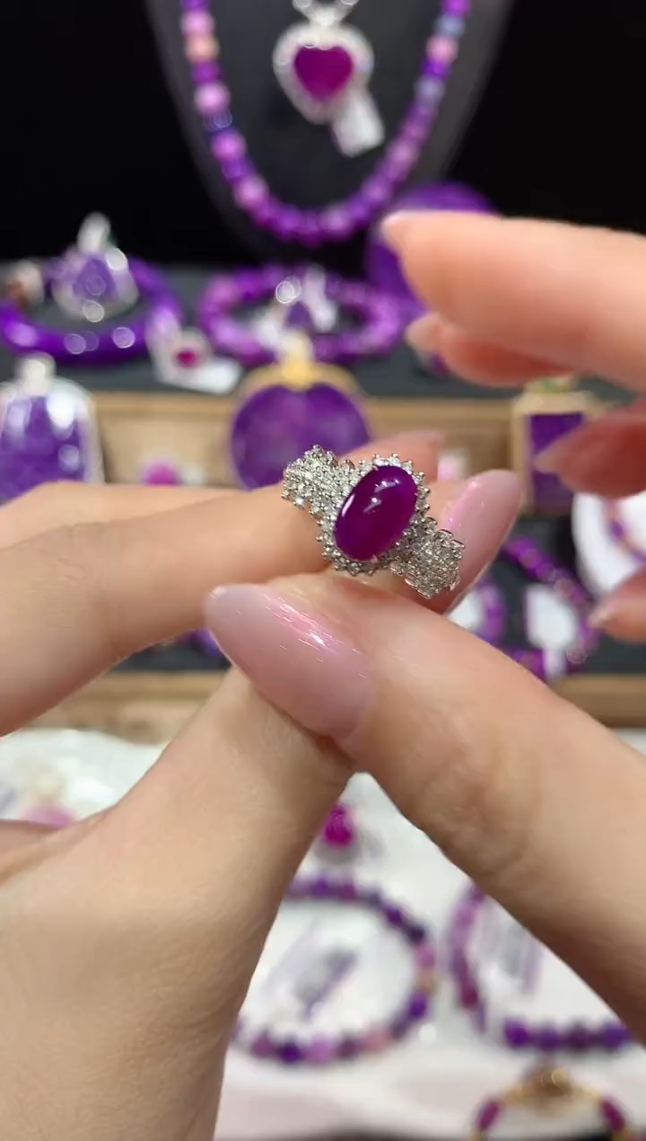 苏纪石（舒俱来）18K金镶嵌，戒指