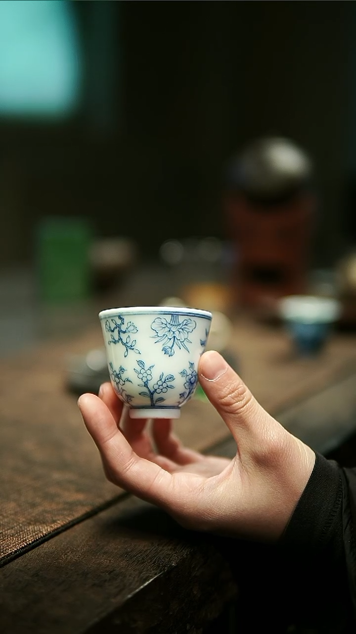 【闪购商品】玉窑青花十二花神杯111111111