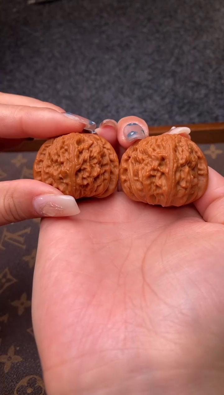 把件文玩核桃B254号40尺白狮子