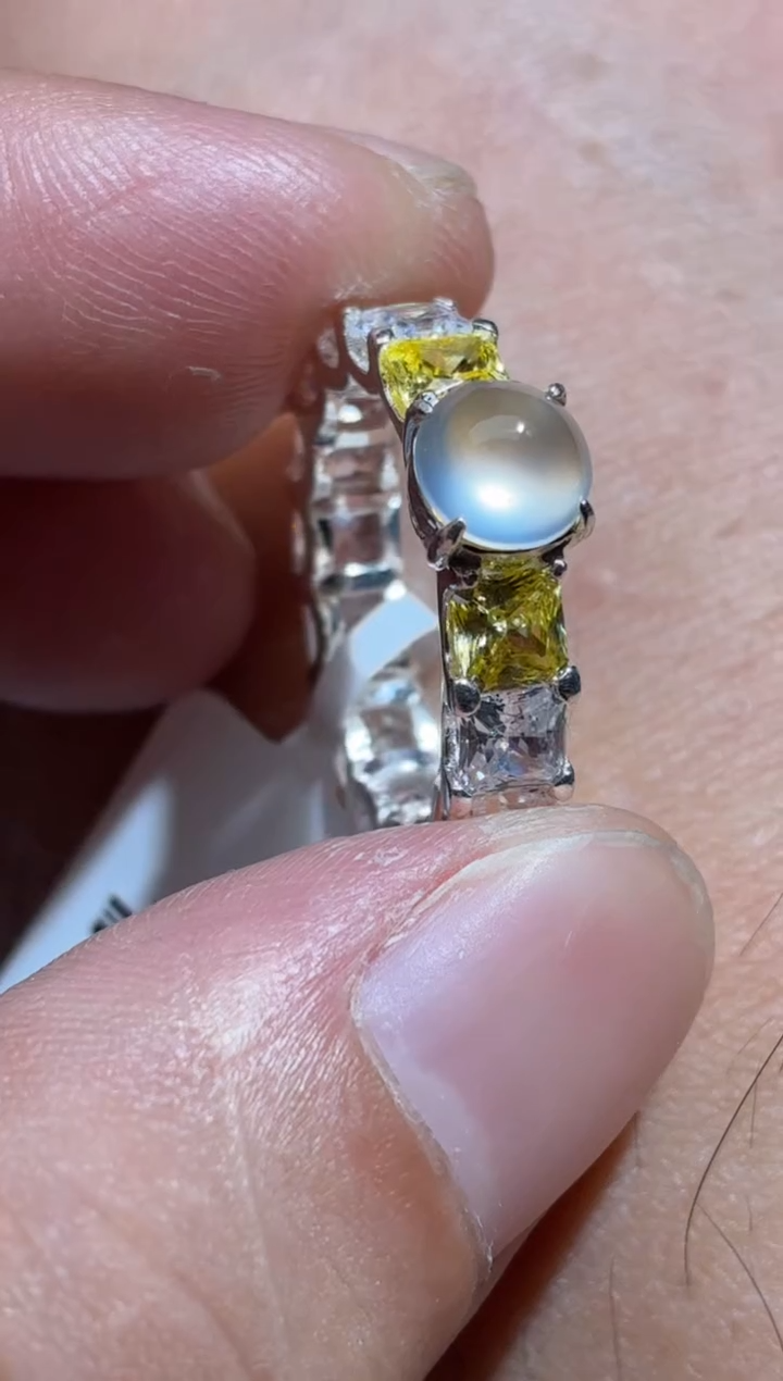翡翠裸石天然翡翠【22465】正圆6.1*6.1*3.5mm