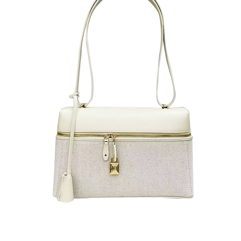 『高端玩家』新款休闲百搭经典腋下斜跨女包 SLBL-BW7030-奶昔白