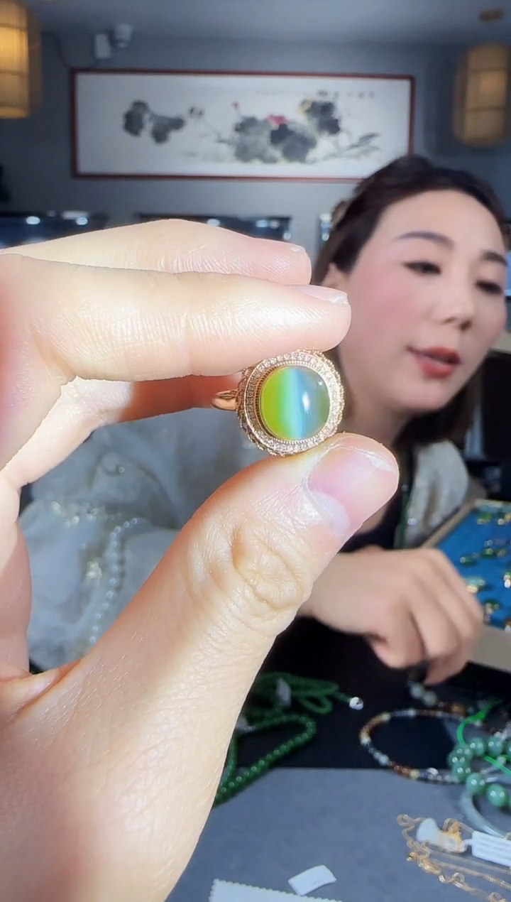 【闪购商品】和田玉戒指18K金镶嵌1