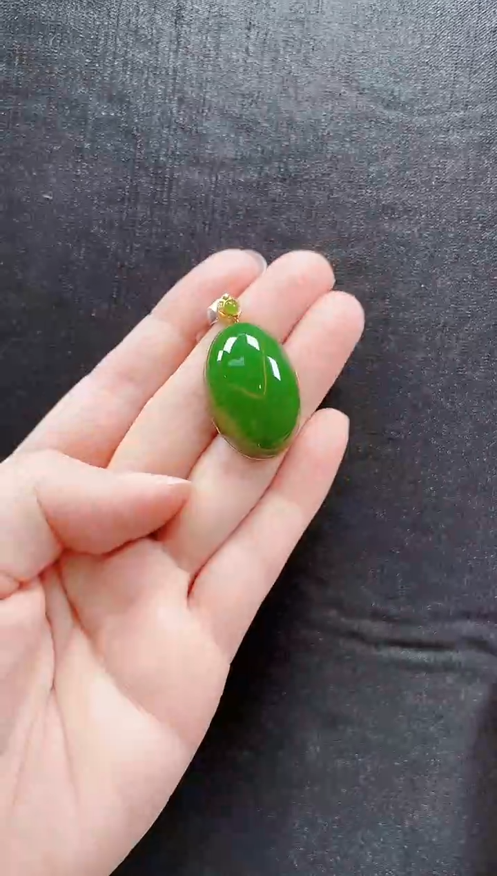 吊坠(赠链)18K金镶嵌和田玉多样性发一