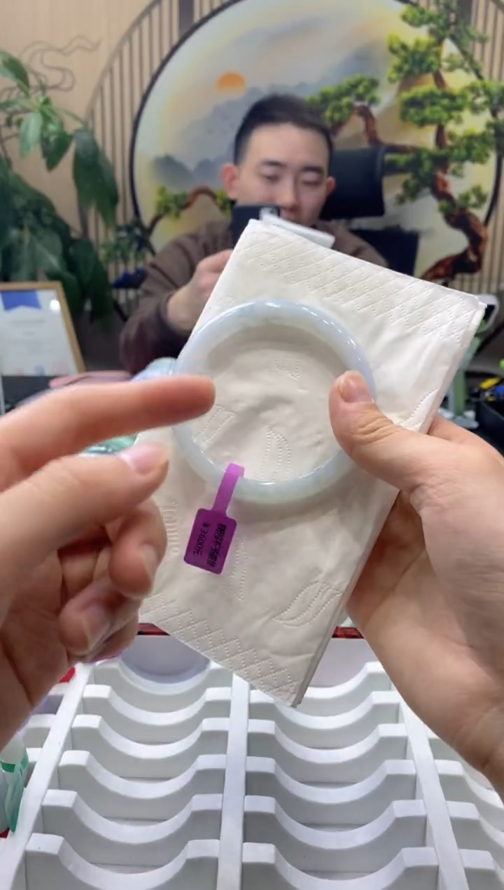 【闪购商品】翡翠手镯未镶嵌0000014370