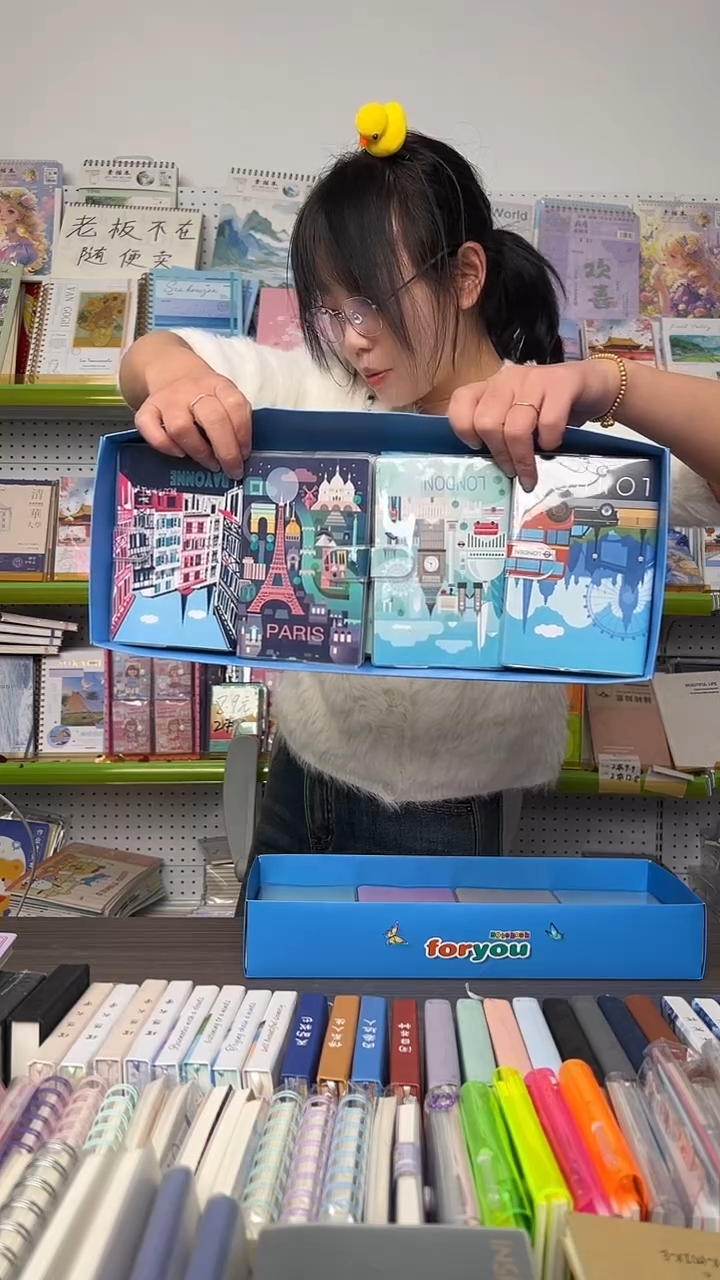 A6粘扣胶套本  时钟  24本/盒