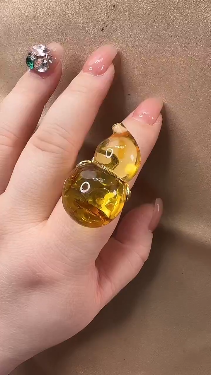 琥珀颈饰未镶嵌戒指