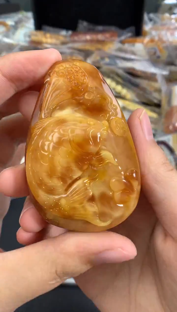 蜜蜡未镶嵌珠宝奇石1