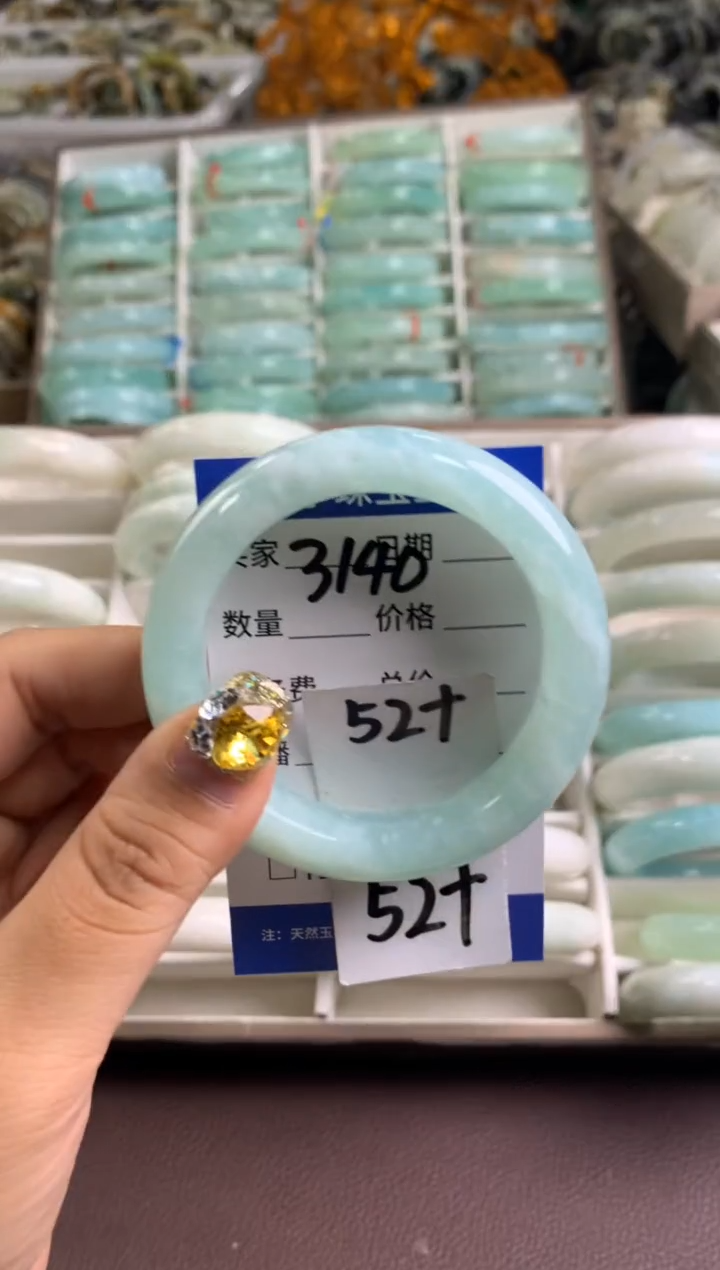 【闪购商品】蛇纹石玉手镯未镶嵌3140