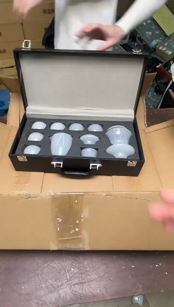 瓷片小强茶具套装