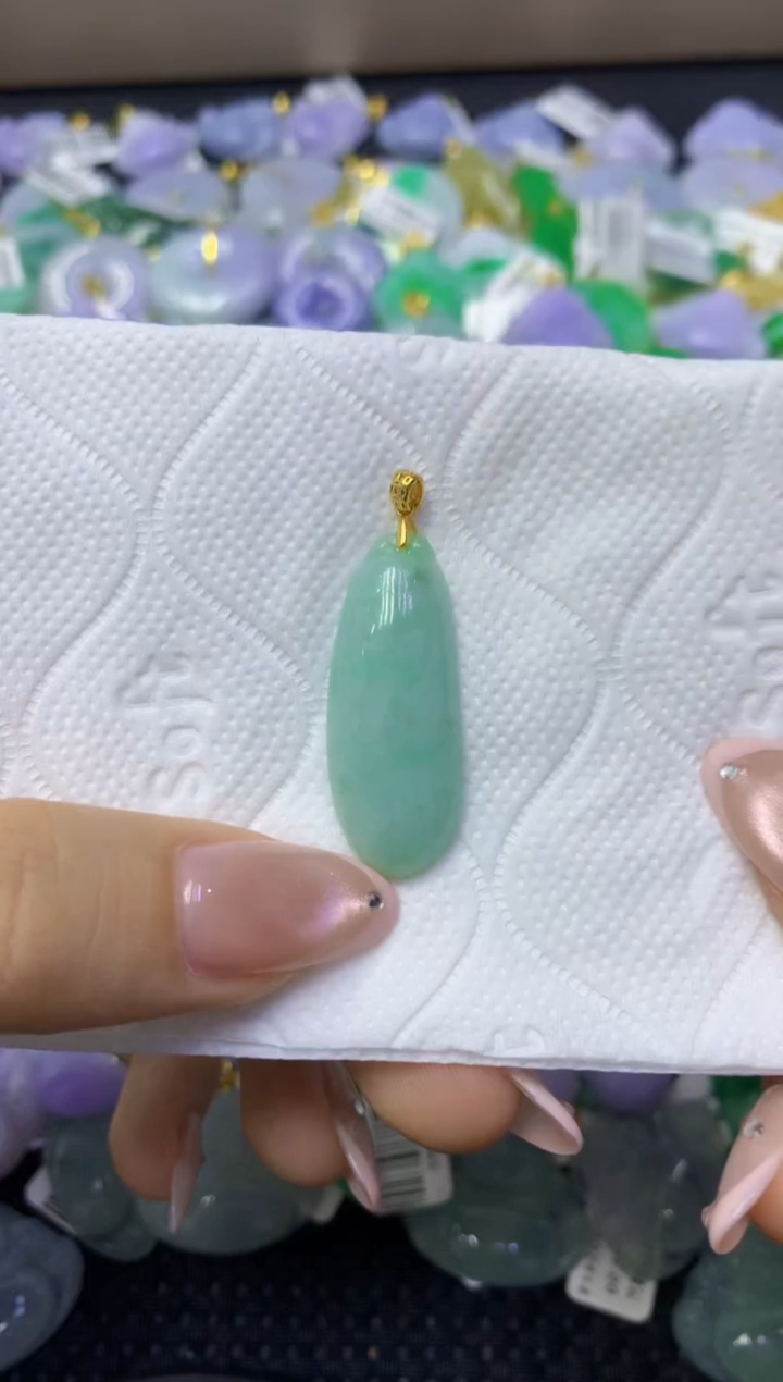 颈饰未镶嵌翡翠天然缅甸翡翠A货