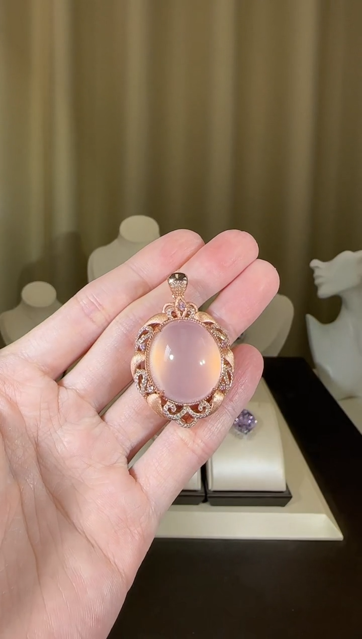 【闪购商品】芙蓉石颈饰银S925镶嵌20*23mm星光粉水晶