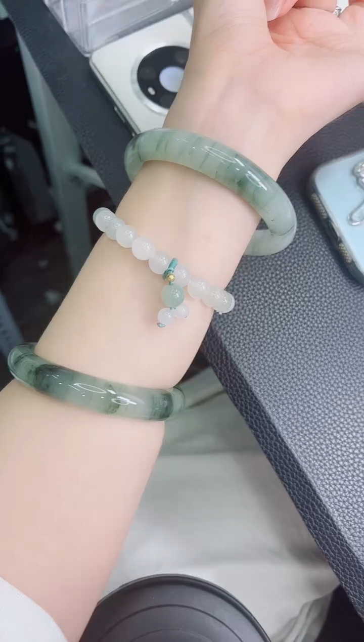 石英质玉手镯未镶嵌250-60.5