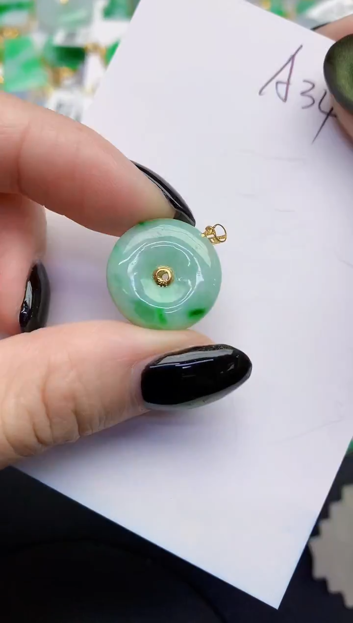 【闪购商品】翡翠颈饰18K金镶嵌0000000000