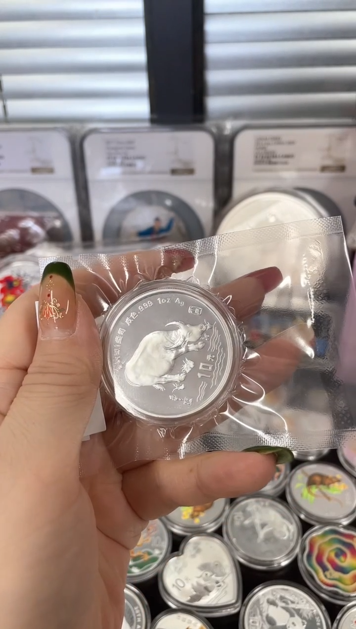 纯银1997本银牛1盎司带证书
