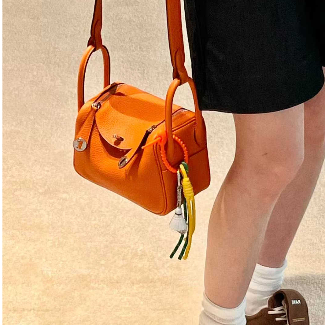 99新 Hermes/爱马仕 lindy26爱马仕橙银扣tc皮D刻