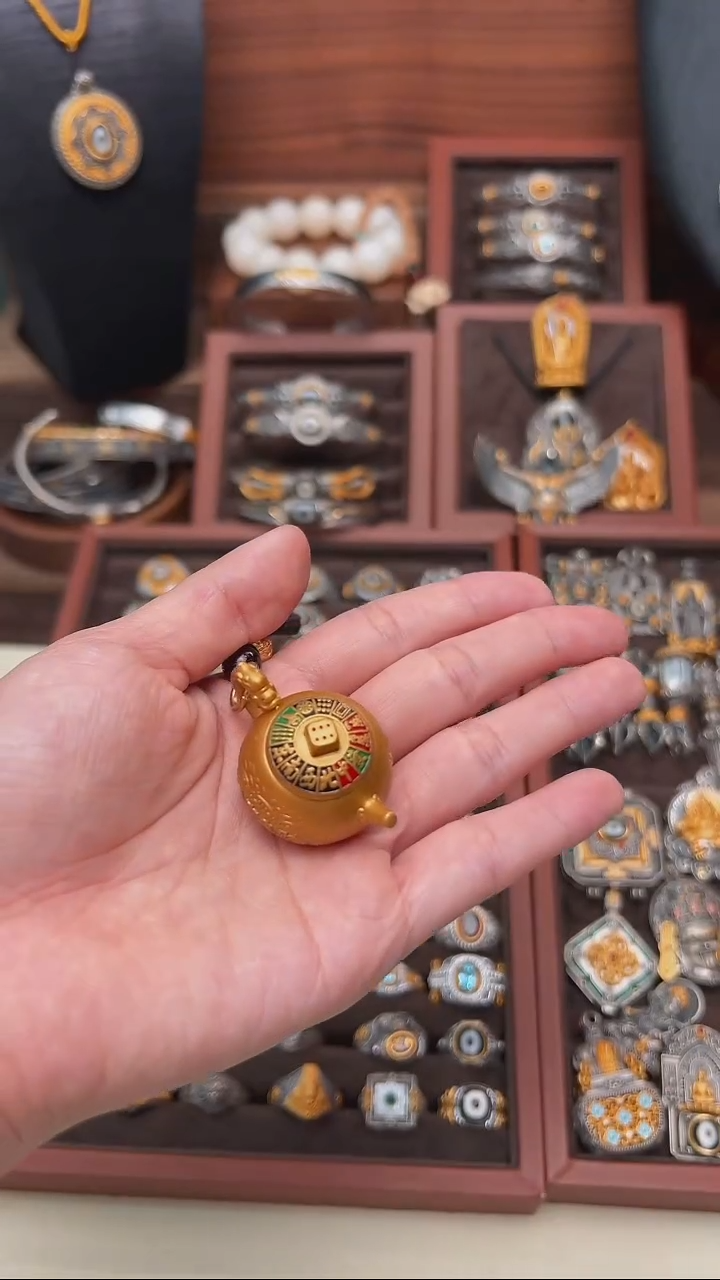 藏式把把壶车挂福利