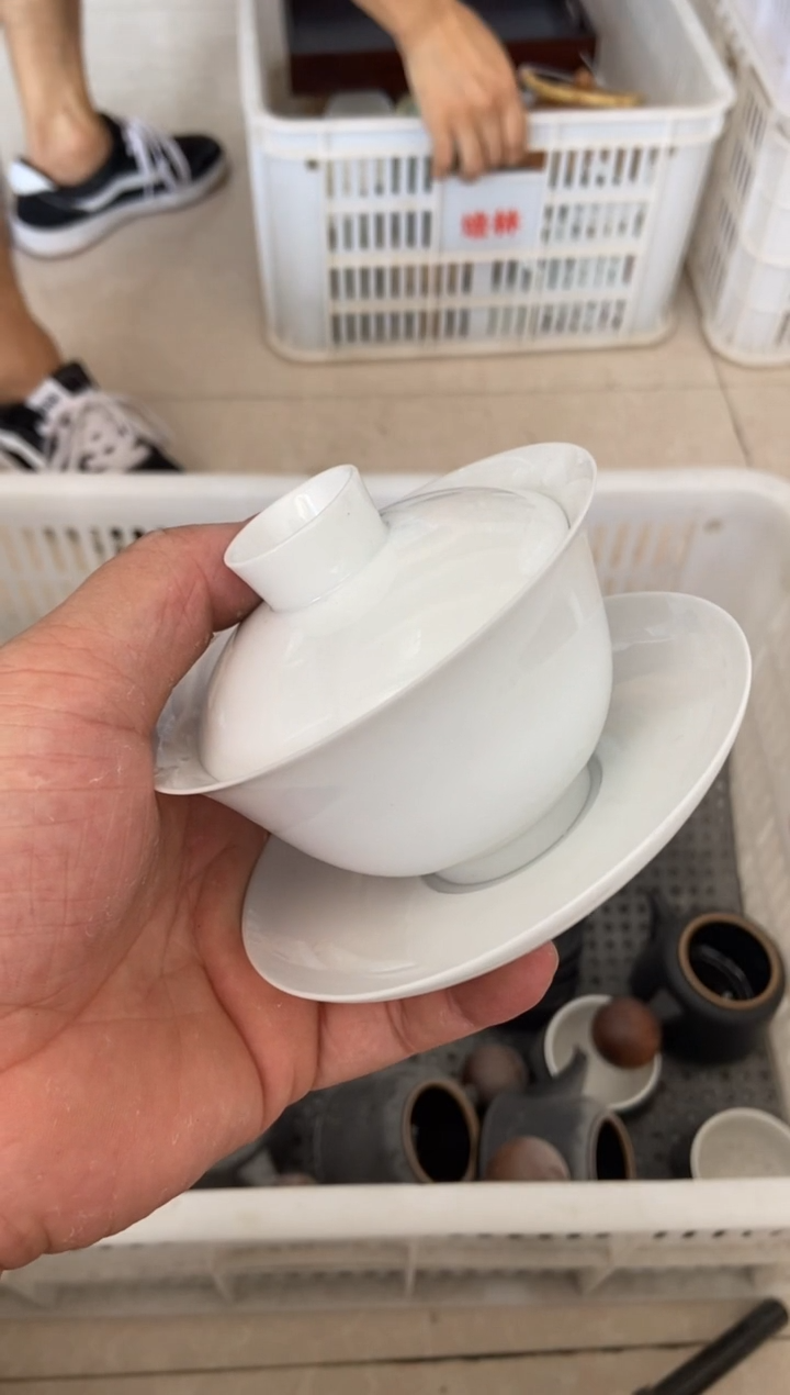 杯无运费险有瑕疵的摄影的产品有使用过的痕迹有点脏介意勿拍