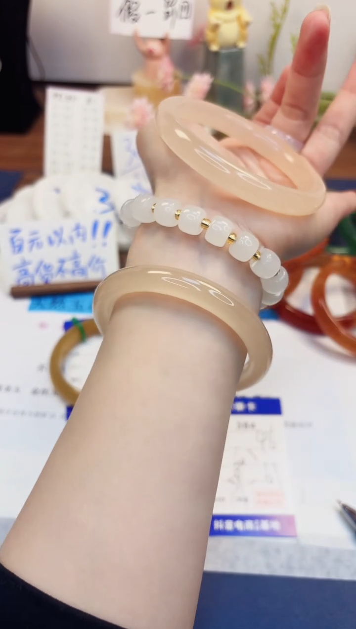 【闪购商品】石英质玉手镯未镶嵌384-美人条藕粉-圈口60