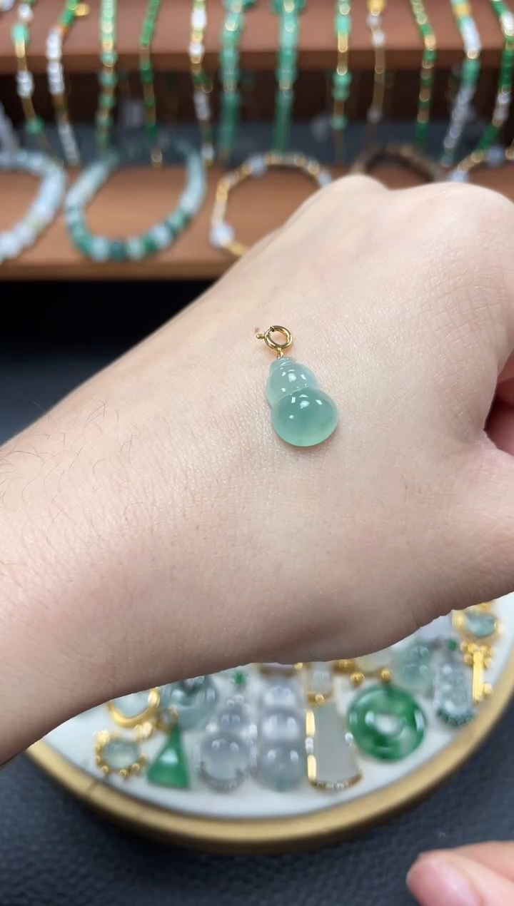 【闪购商品】翡翠吊坠(不含链)18K金镶嵌一个   JK633