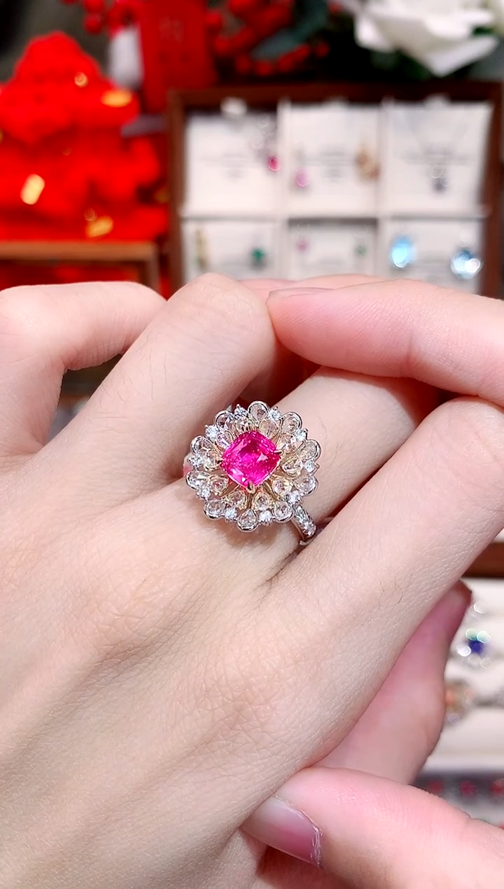 彩色蓝宝石戒指18K金镶嵌2.05ct/天然宝石/七天无理由