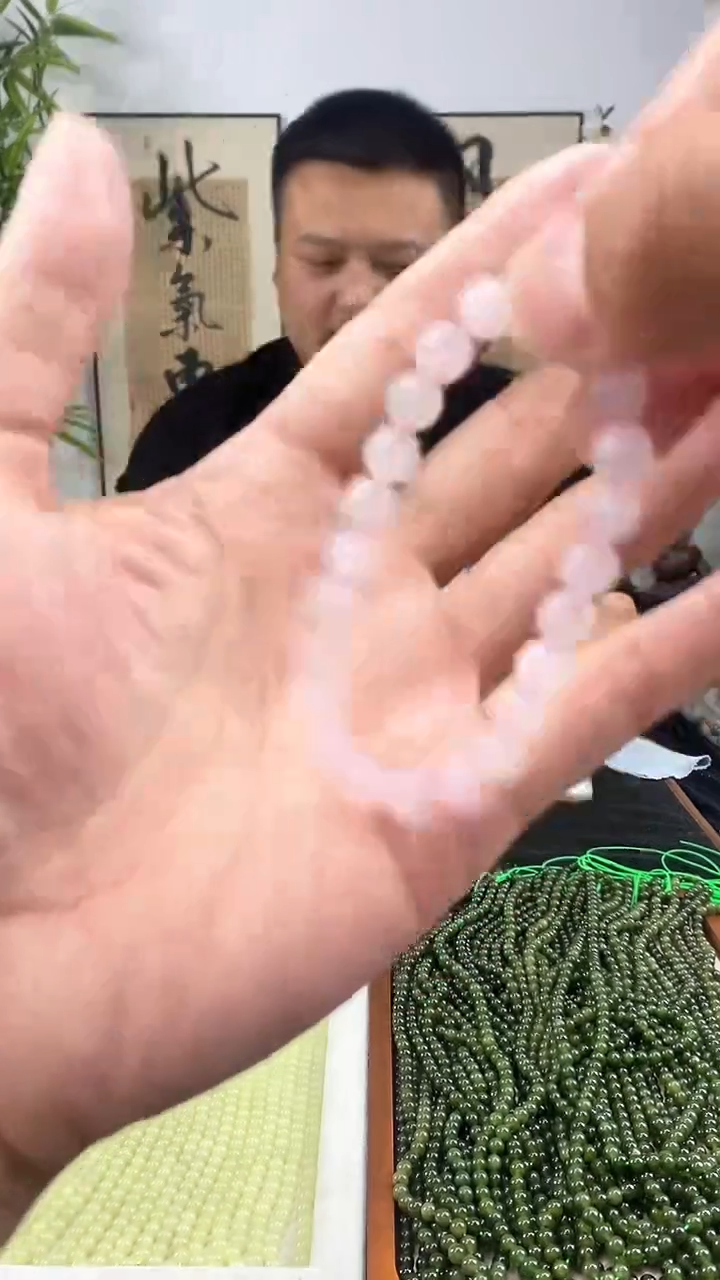 和田玉未镶嵌颈饰1