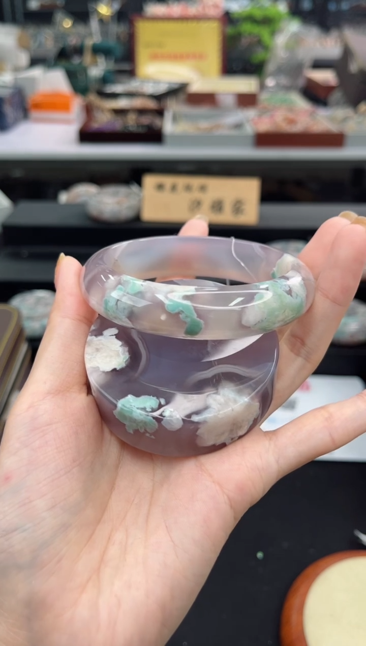 【闪购商品】石英质玉手镯未镶嵌63圈口（赠品镯心）2S980